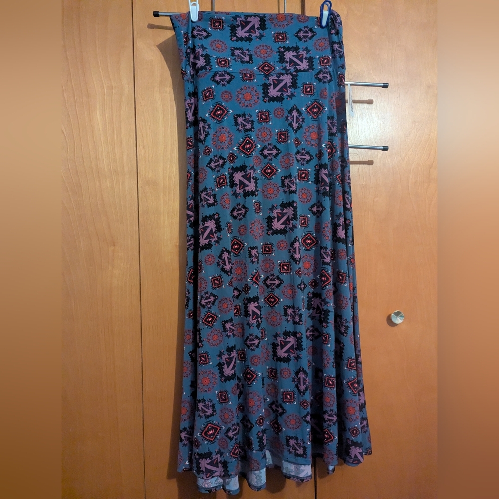 LuLaRoe XL Gray-Blue With Red and Purple Details Maxi